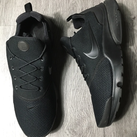 nike air presto fly triple black